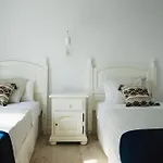 2 - Caleta Campos 度假居 *